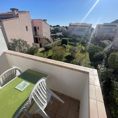 Calme, Proche Et Centre, Parking Inclus - Fr-1-723-176 Apartment